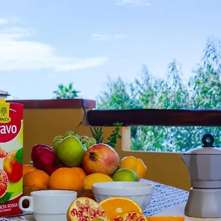 شقة فندقية Riviera Calabra 3*