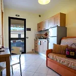 Lejlighedshotel Riviera Calabra 3*
