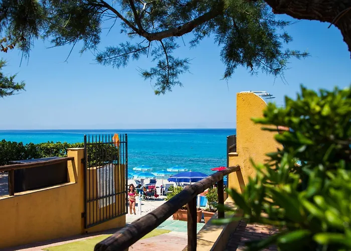 Riviera Calabra Aparthotel Zambrone